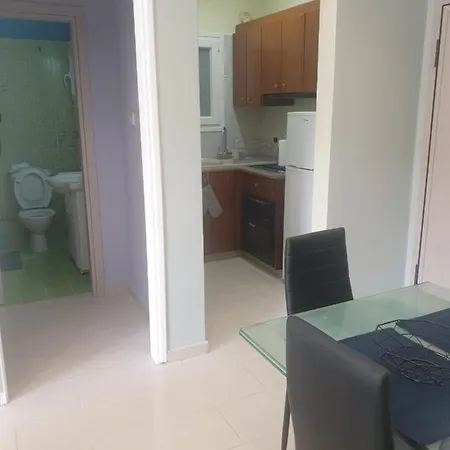 Nick Del Mar Apartment